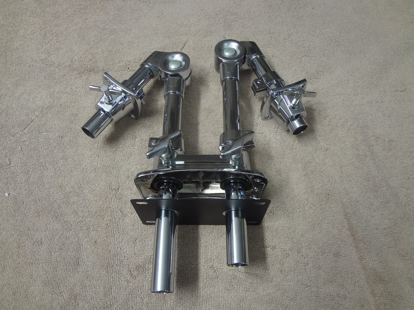 DOUBLE TOM MOUNT SYSTEM.