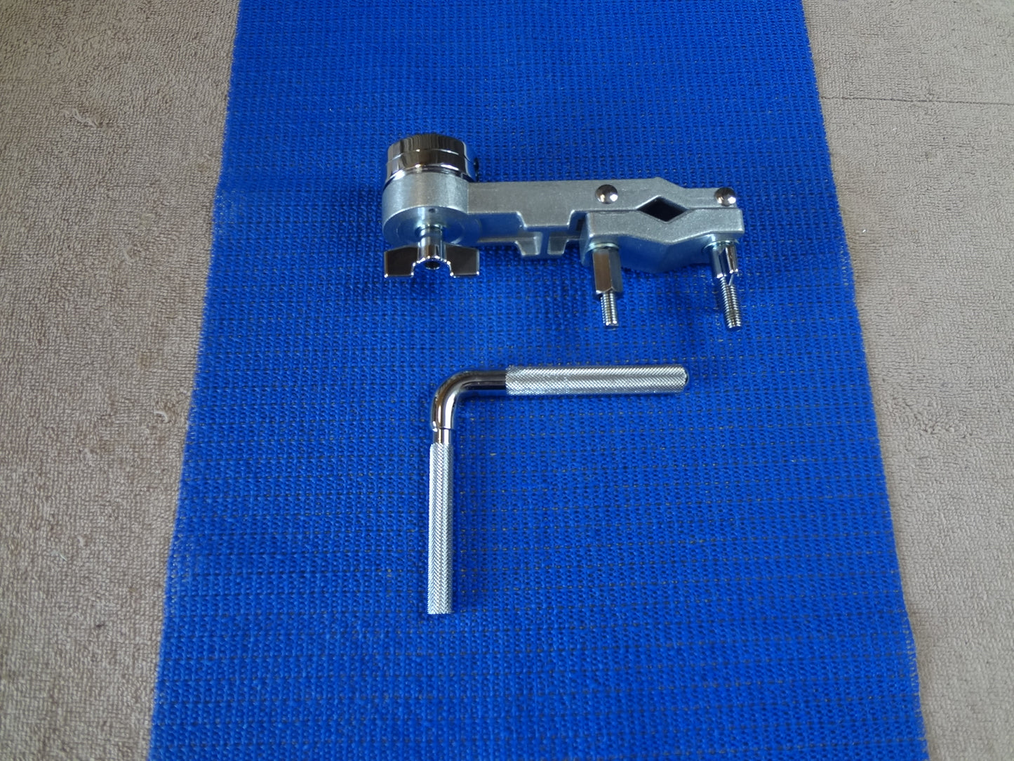 MOUNTING CLAMP WITH L ROD.