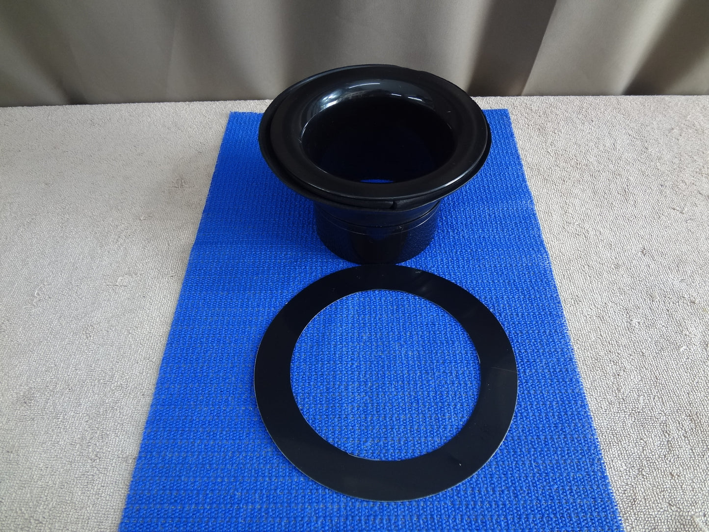 BASS DRUM KICK PORT.