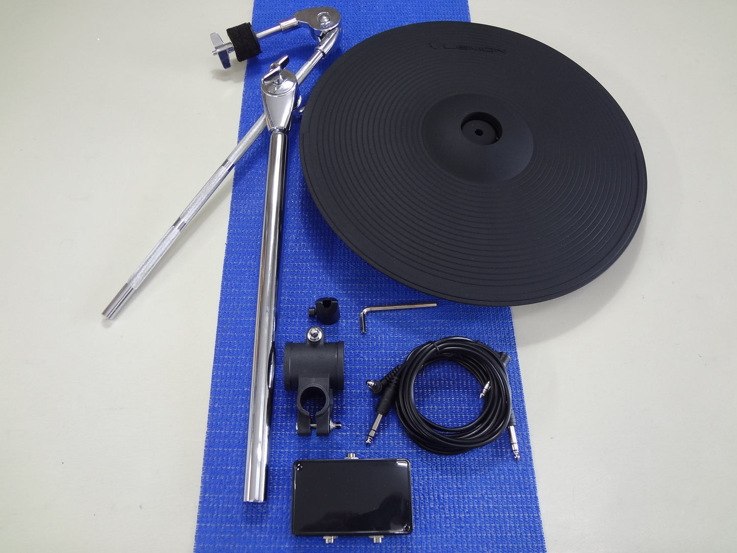 15'' ELECTRONIC CRASH CYMBAL ADD ON PACK STANDARD -B/A ROLAND SPLITTER.