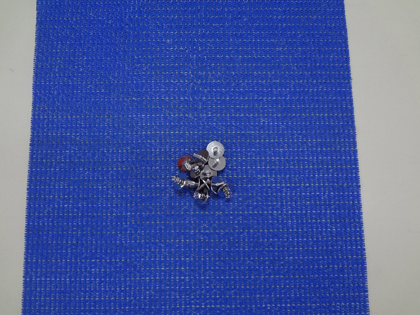 LUG MOUNTING SCREWS (12) 4mm x 9mm SILVER.