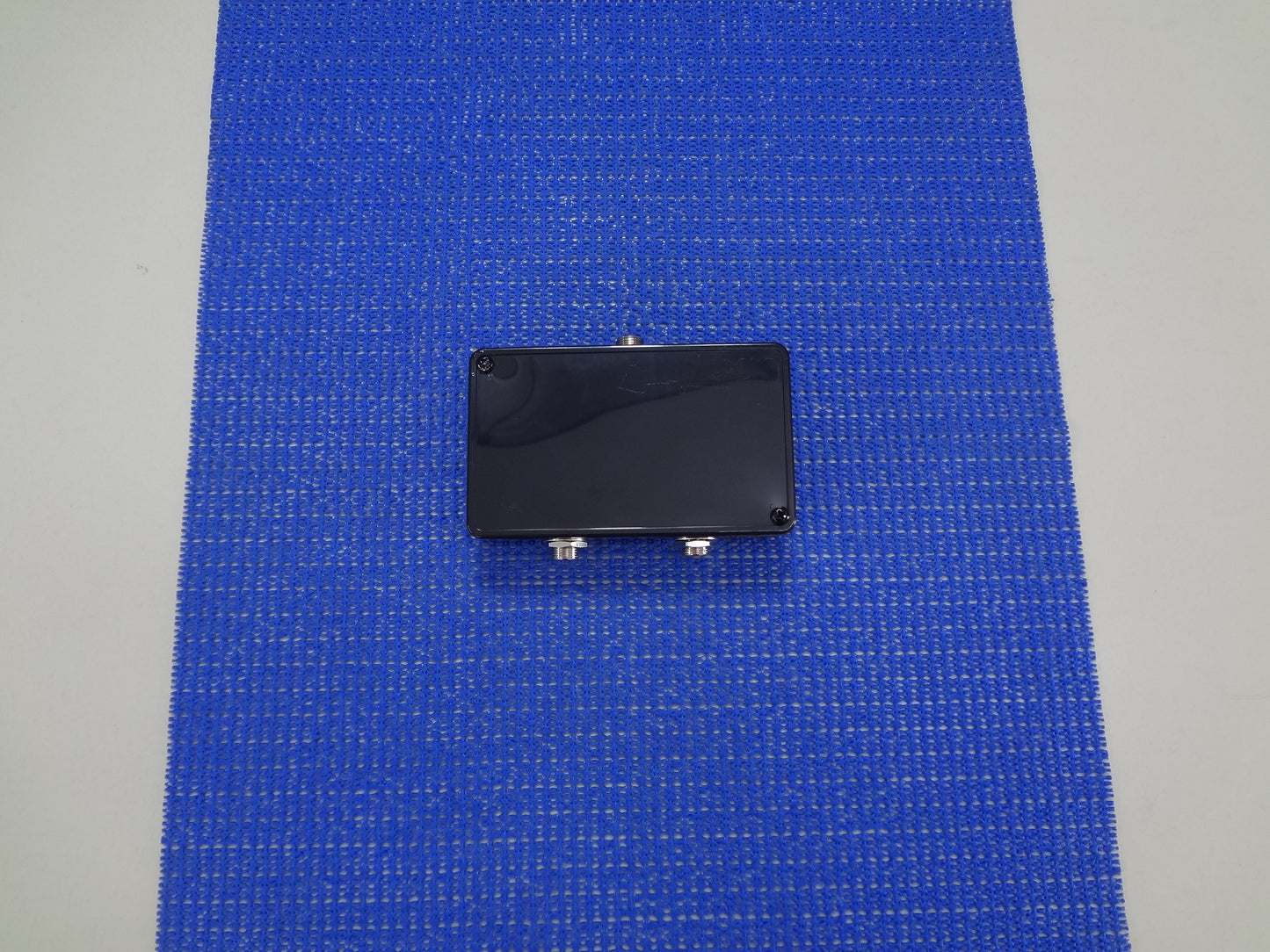 SINGLE ROLAND SPLITTER BOX