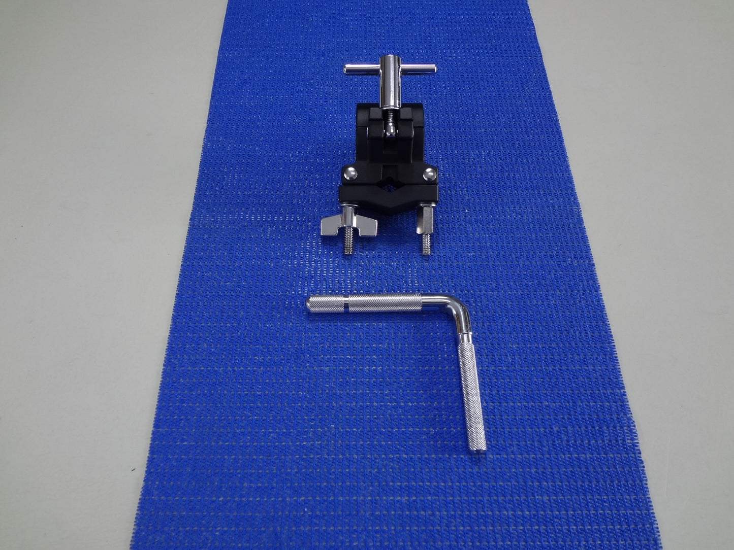 METAL RACK L-ROD TOM MOUNT CLAMP.