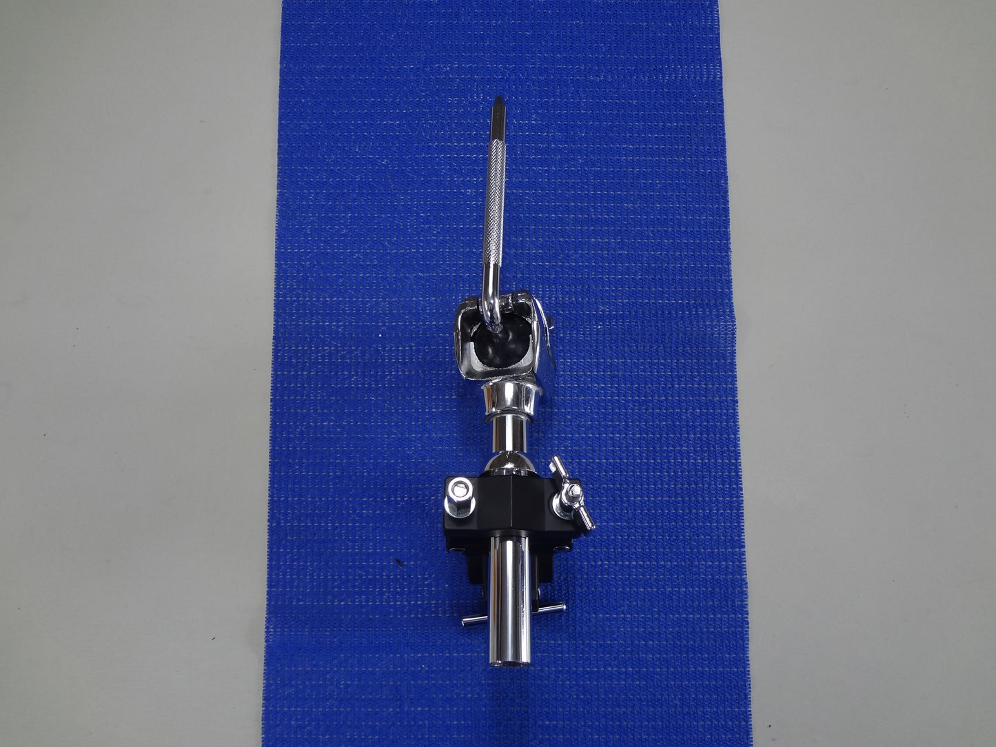 METAL RACK CLAMP WITH TOM ARM.