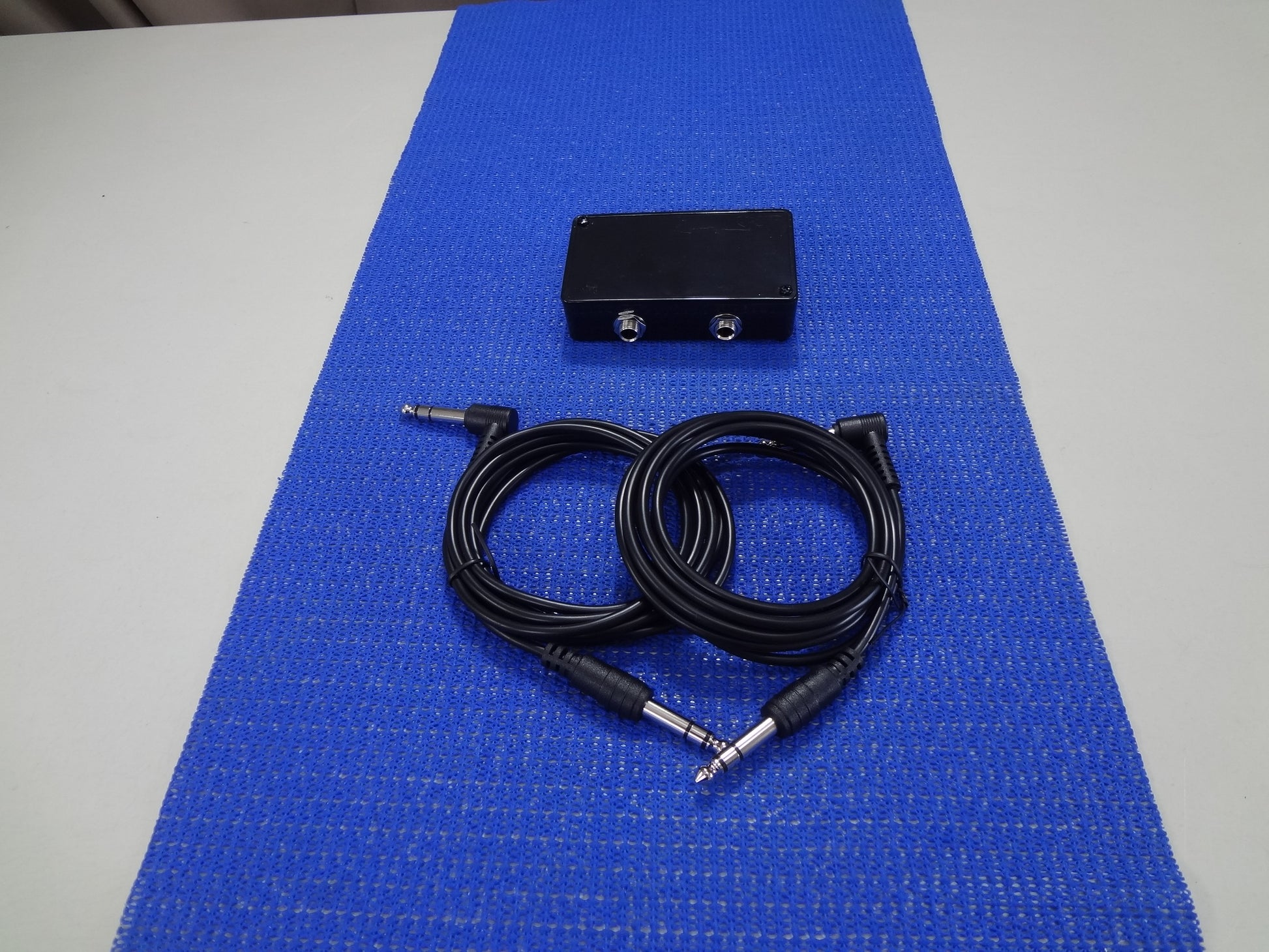 Electronic-drum-module-splitter-boxes-Yamaha-Alesis