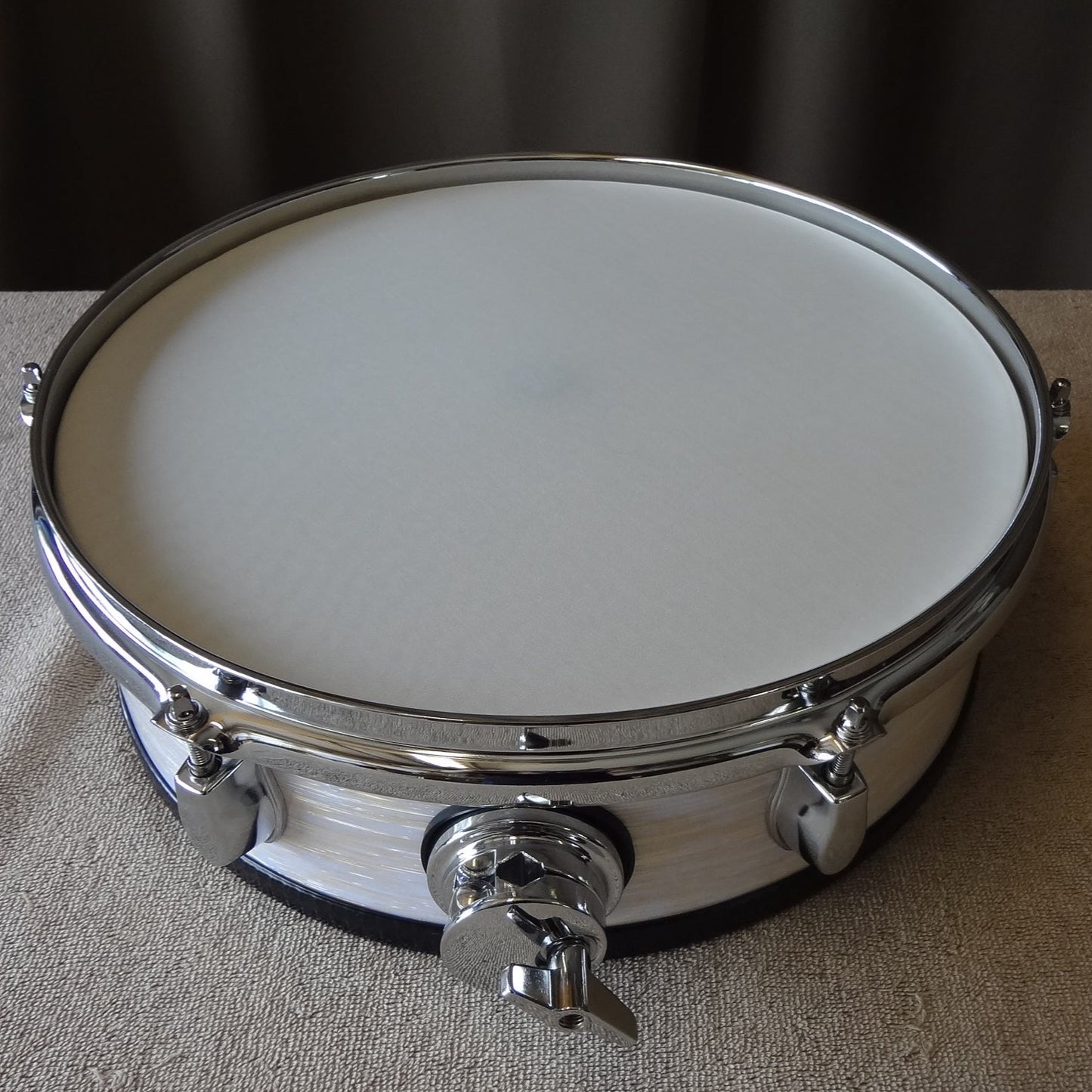 New 13 Inch Custom Electronic Snare Drum - White/Gold Swish