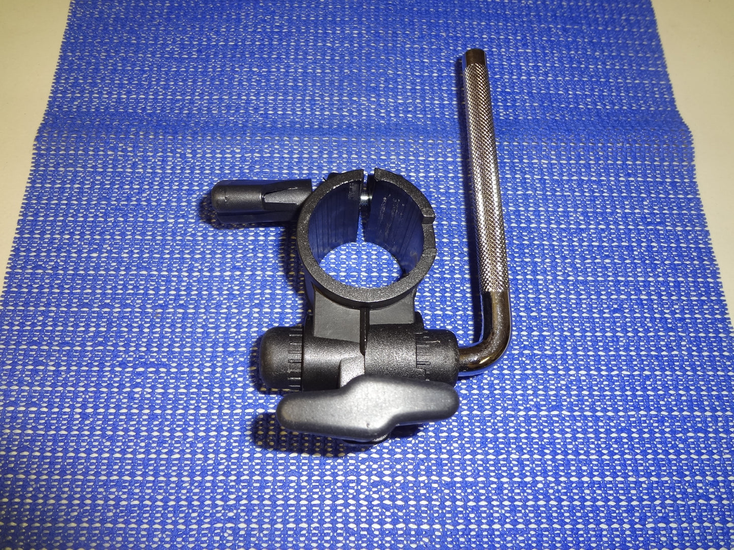 NYLON DRUM RACK MOUNTING CLAMP WITH L/ROD SUITS 1.5'' PIPE