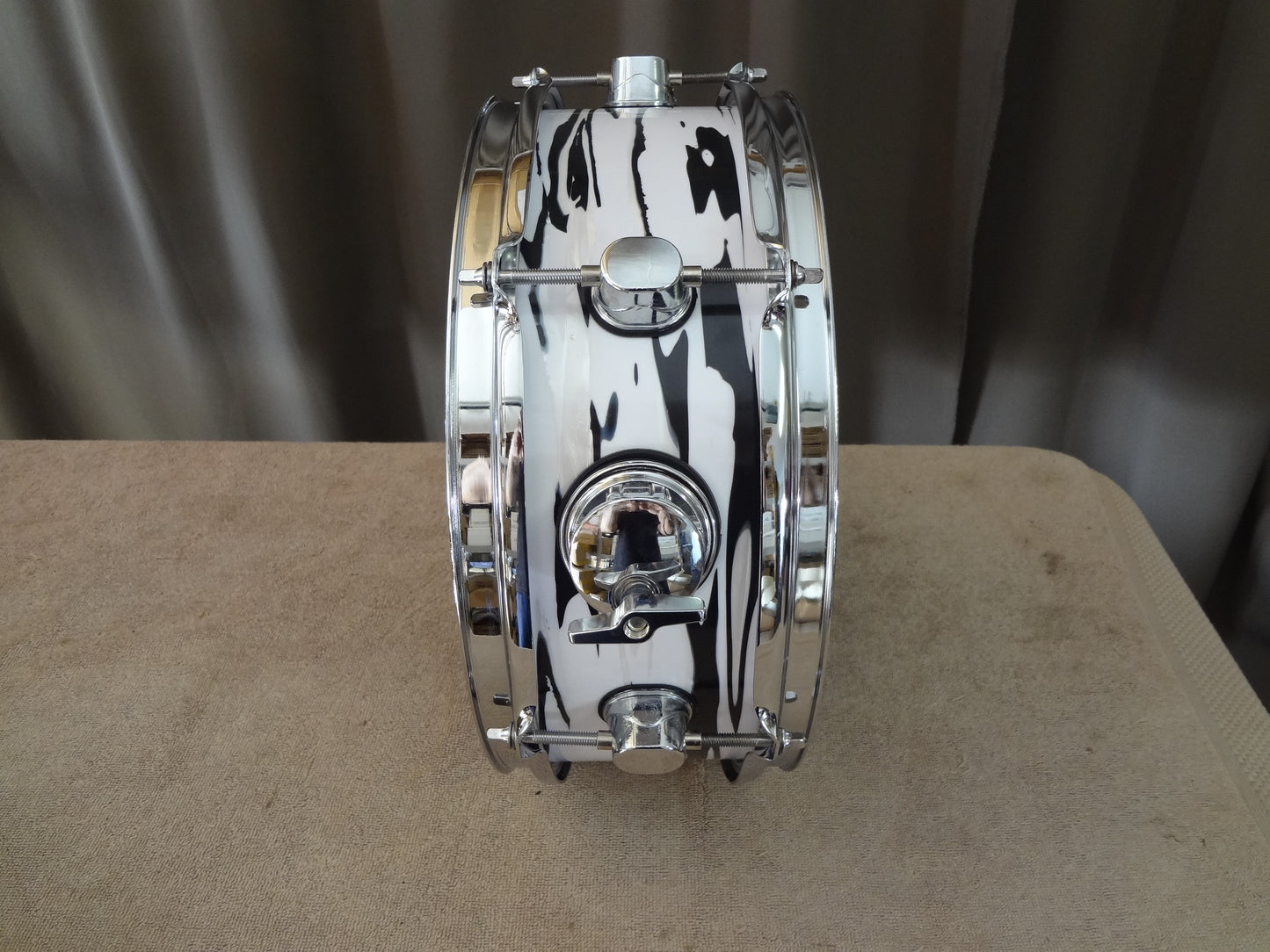 NEW 13'' CUSTOM ELECTRONIC SNARE DRUM - BLACK/WHITE STRIPE