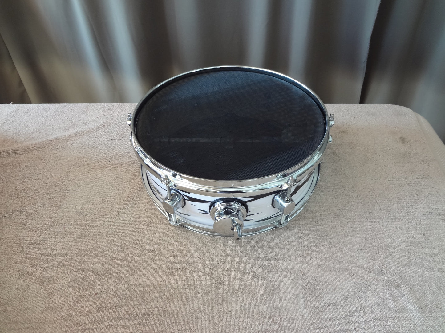 NEW 13'' CUSTOM ELECTRONIC SNARE DRUM - BLACK/WHITE STRIPE