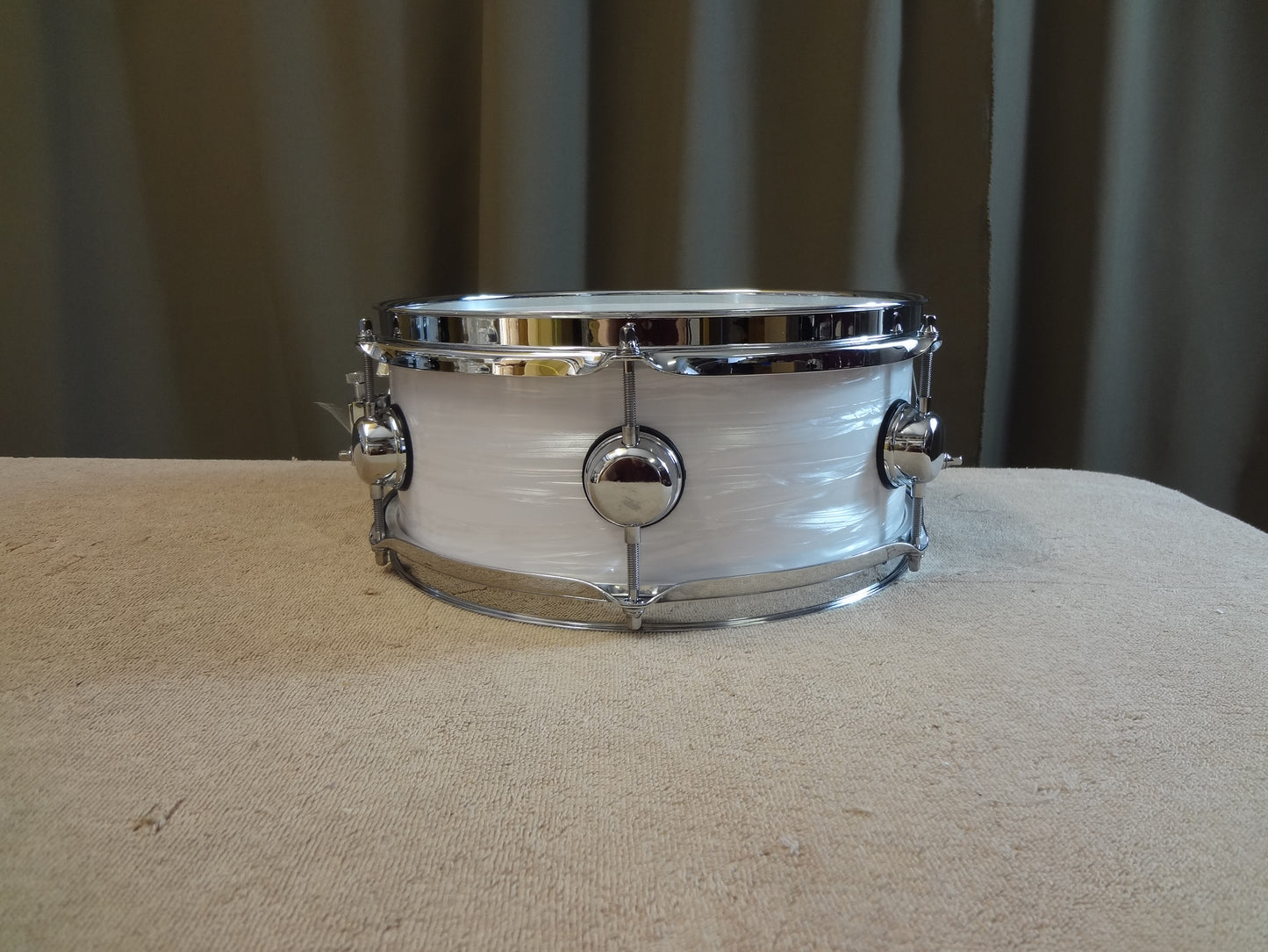 New 12 Inch Hybrid Electronic/Acoustic Snare Drum - White Oyster