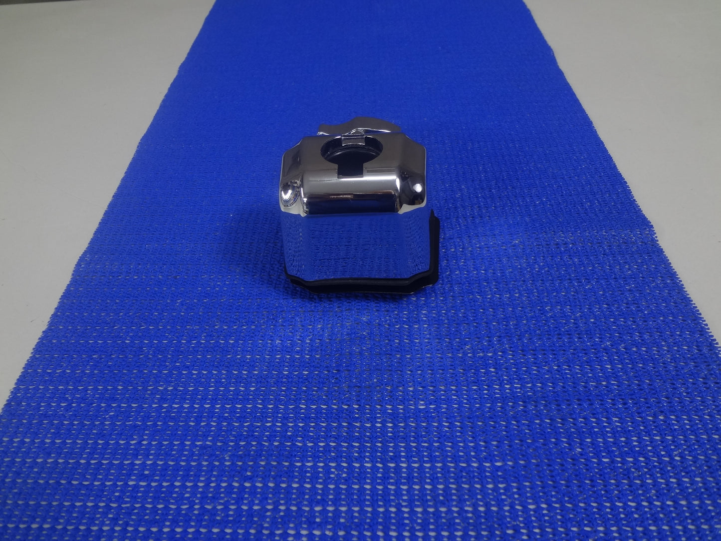 NEW TOM ARM BASS DRUM MOUNT-Suit 25'' Tube.