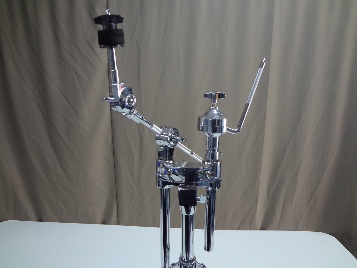 NEW CHROME TOM /BOOM ARM HOLDER WITH STAND.