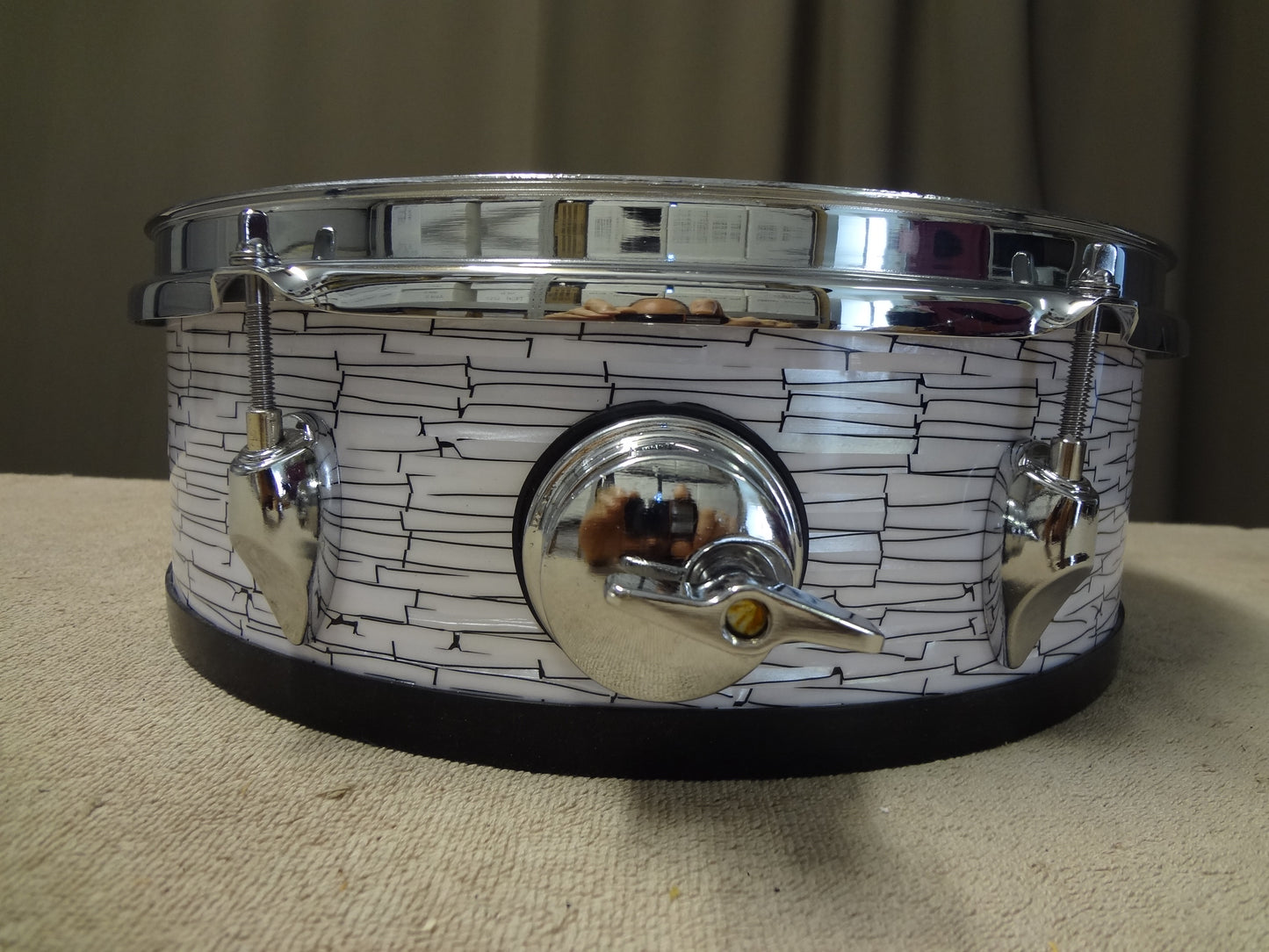 New 13 Inch Custom Electronic Snare Drum - White/Black Etch